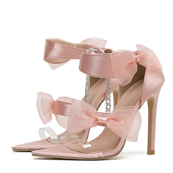 2023 Новые женские свадебные босоножки из розового шелка с бабочкой и узлом, Модные женские туфли на шпильке с острым открытым носком, закрывающие лодыжки