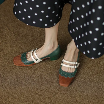 Женская простая обувь; сезон весна-осень; туфли-лодочки с пряжкой в стиле пэчворк; женские повседневные туфли Mary Janes на высоком каблуке смешанных цветов;
